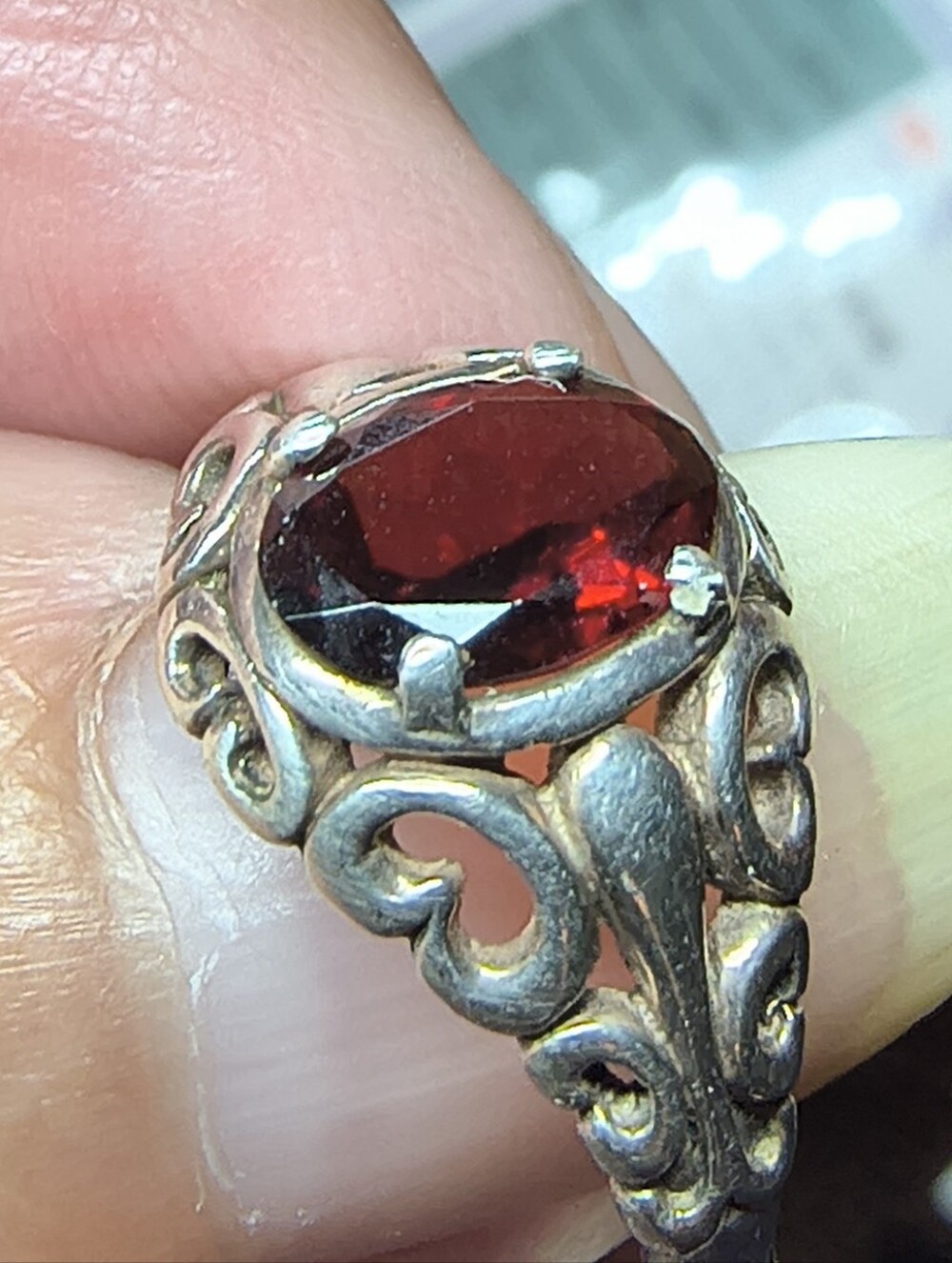 Ken Craft Sterling Silver Genuine Garnet Ring Size 8 Art Nouveau Scrollwork